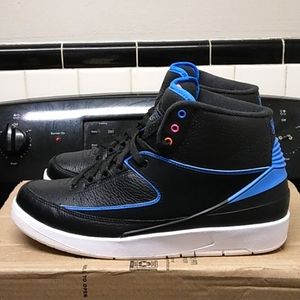 Air Jordan 2 retro (Radio Raheem) size 9.5 M/ 11 W
